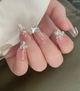 カラー AIN Nailのネイルデザイン