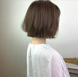 ショート カラー stylist店長 岡本真依のヘアスタイル