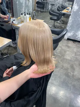 ミディアム カラー ハイトーン 横浜💞ミオのヘアスタイル