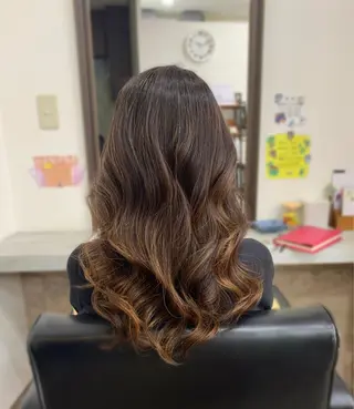 ロング カラー 中崎町／似合わせ cut🔸山路ナオコのヘアスタイル