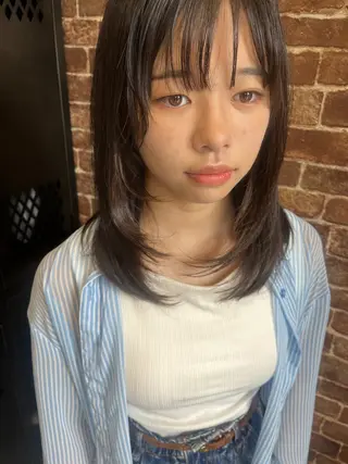 セミロング カラー 久木原 ゆりのヘアスタイル
