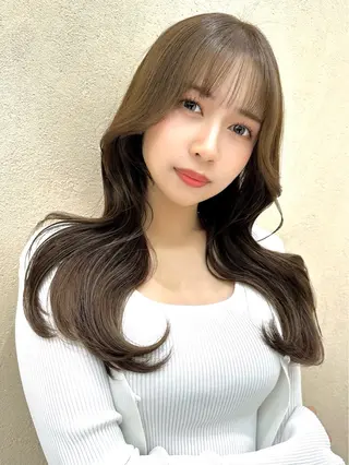 ロング カラー 韓国レイヤーカット 🧸ベージュカラーのヘアスタイル