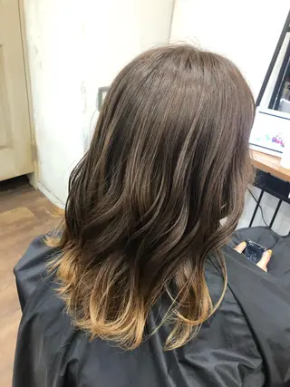 ミディアム カラー 脇谷 拓弥のヘアスタイル