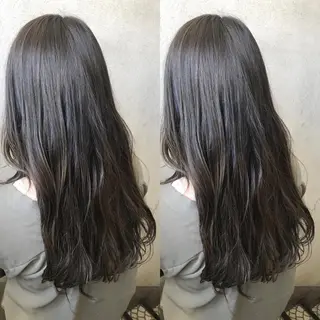 ロング カラー 小栗 麻衣のヘアスタイル