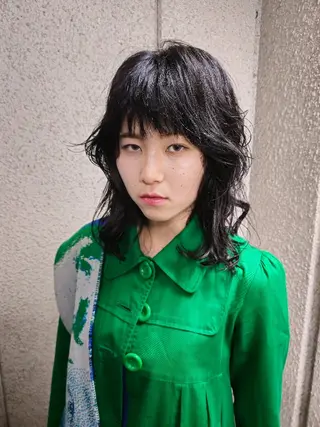 ミディアム OMA　 カタギシのヘアスタイル