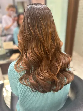 ロング パーマ 韓国っぽ透け感カラー マンツーマン🫧なおのヘアスタイル