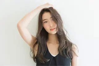 ロング カラー ツジガキ ユウスケのヘアスタイル