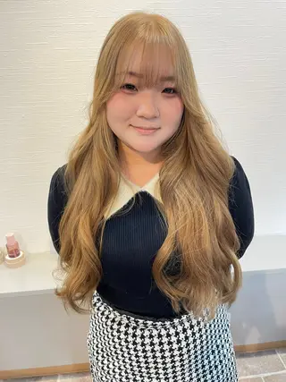 ロング カラー YUI/ ブリーチカラー🌷のヘアスタイル