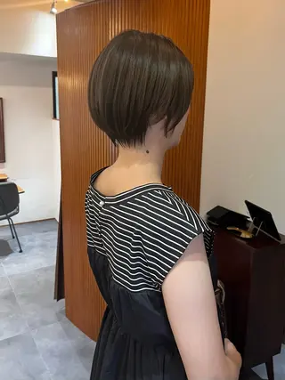 ショート カラー 安達 俊亮のヘアスタイル
