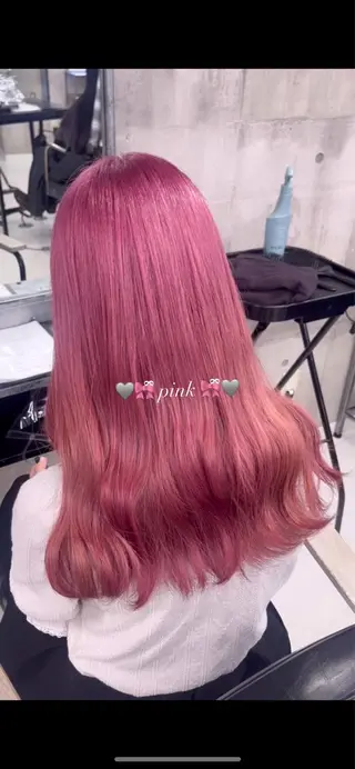 ロング カラー ハイトーン/ゆるふわ 🧚𖥔ׁTOMO♡のヘアスタイル
