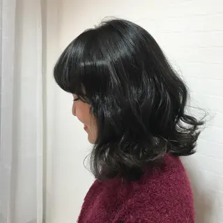 セミロング カラー オリーブ/アッシュ やわらか透明感カラーのヘアスタイル