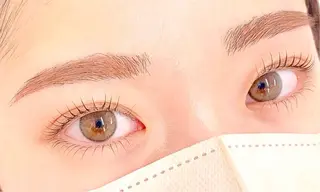 アイブロウ treat eyelash & nail salon 阪急西宮ガーデンズ店(別館)所属・treat 西北店のマツエク・マツパデザイン