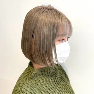 ショート カラー 小西 雅大のヘアスタイル