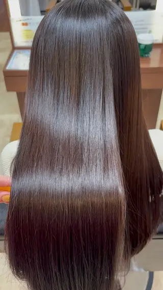 パーマ 大知 眞子のヘアスタイル