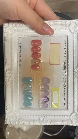 ネイル EYEST クロダのネイルデザイン