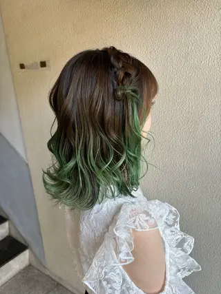 ミディアム カラー ヘアアレンジ 森岡 紗羽のヘアスタイル