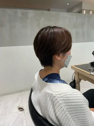 ショート オリーブ カラー✨有坂映哉のヘアスタイル