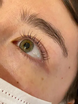 マツエク・マツパ 會田 あかりの眉毛・アイブロウイメージ