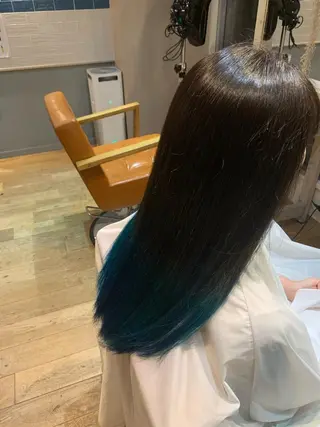 セミロング ✨縮毛矯正✖︎顔周り レイヤー✨ナカムラのヘアスタイル