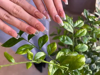 ネイル Sun Brown サンブラウンのマツエク・マツパデザイン
