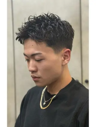 ショート メンズ トミモト アユムのヘアスタイル