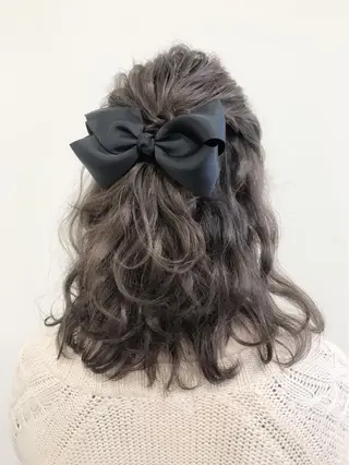 セミロング ヘアアレンジ 沢田 瞳のヘアスタイル