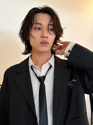 カラー ヘアアレンジ メンズ ブリーチなし🤍透明 感カラーtakutoのヘアスタイル