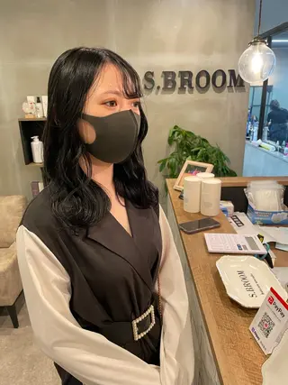 セミロング S.BROOM なんばTAKUYAのヘアスタイル