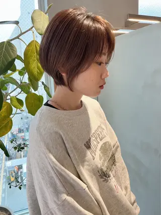 ショート 透明感モテ艶髪カラー Gallicaイリサのヘアスタイル