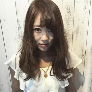 ロング カラー パーマ embrace エンブレイスのヘアスタイル