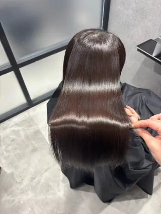 ロング カラー 山裾 翠のヘアスタイル