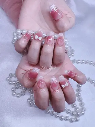 ネイル She   Nail所属・ISA_ BELLAのネイルデザイン