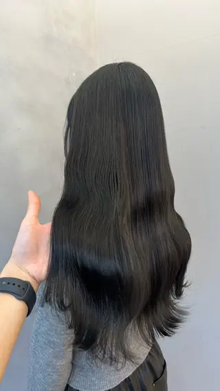 ロング カラー ミディアムレイヤー/ 艶カラー🎀 emiのヘアスタイル