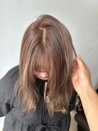 セミロング カラー 🫧透明感ボブ/ ハイトーン.nanoのヘアスタイル