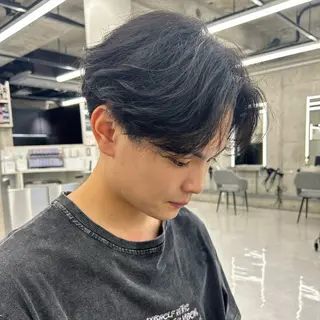 メンズ ハイトーン/心斎橋 🌙イツキのヘアスタイル