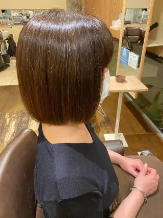 ミディアム 横野 朱音のヘアスタイル