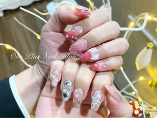 ロング ネイル One Plus Nail Salonのネイルデザイン