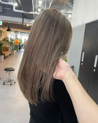 ロング カラー ミルクティーベージュ ❤︎レイヤー　MIAのヘアスタイル