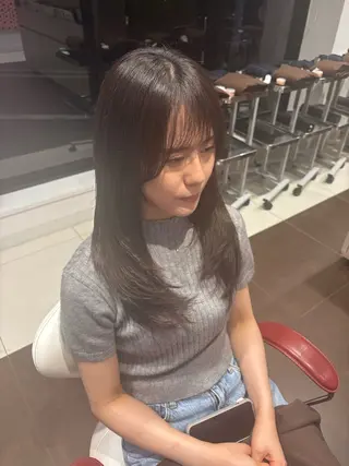 ロング 渡部 優衣のヘアスタイル