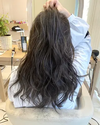 セミロング 小田原NO1 美容師 飯田飛翔のヘアスタイル