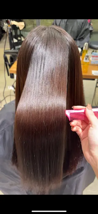 セミロング パーマ 艶カラー／縮毛矯正 ／kana‎🤍のヘアスタイル