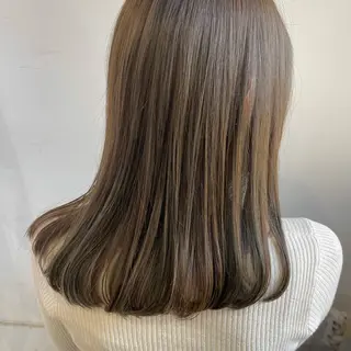 セミロング カラー 広島:ミルキーカラー tsumaのヘアスタイル