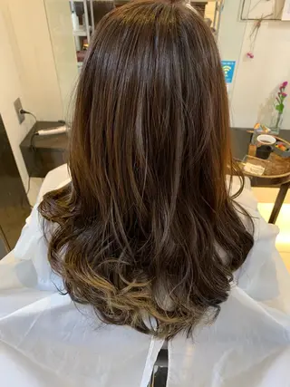 ロング ヘッドスパニスト YUZURIのヘアスタイル