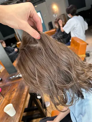 ミディアム レイヤーカット🫧 ／髪質改善✨TOWAのヘアスタイル