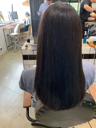 セミロング トップ スタイリストのヘアスタイル