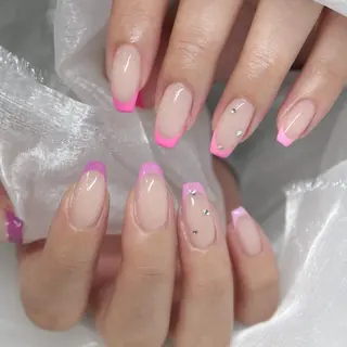 ネイル ACRO eyetotalbeauty豊中店所属・坂本 麻衣のネイルデザイン