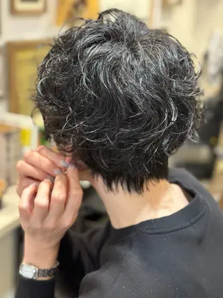 ショート パーマ Lamp所属・ショート／透明感 カラー加治竜汰💡のヘアスタイル