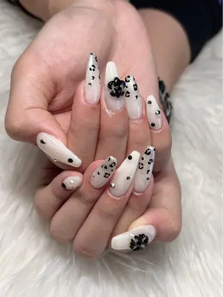 ネイル nail&eye Ariesのネイルデザイン
