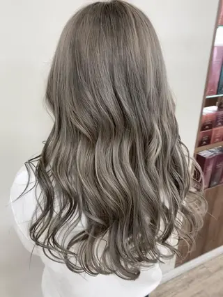 カラー SALOWIN栄 高須大貴のヘアスタイル