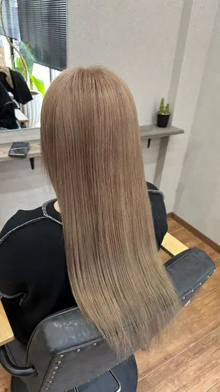 ロング カラー 鵜飼 真伍のヘアスタイル